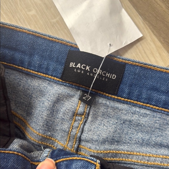 Black Orchid Blue Ankle Cropped Jeans with Distinctive Cuff - Picture 2 of 3